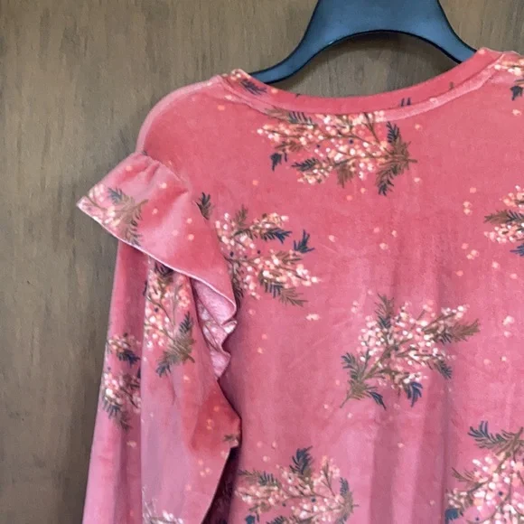 LC Lauren Conrad top floral print velvet w ruffle puff sleeve sweatshirt S M - Picture 12 of 15